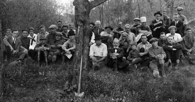 FIELD DAY AT SAGINAW FOREST, 1909